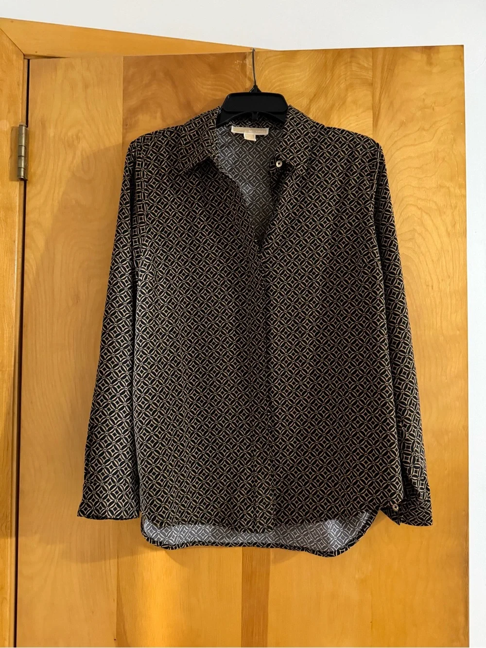 Michael Kors lightweight button